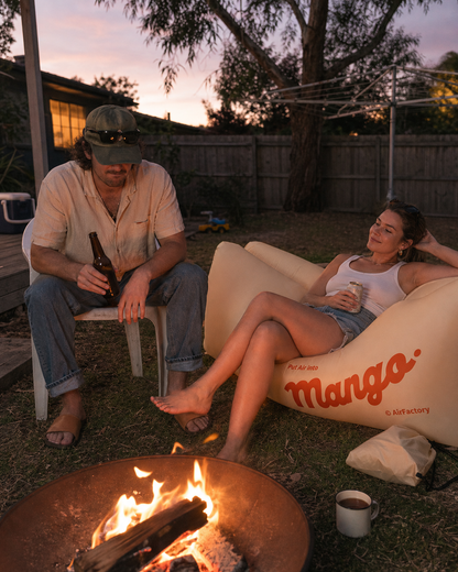 Pouffe Go | The 30-Second Air Lounge